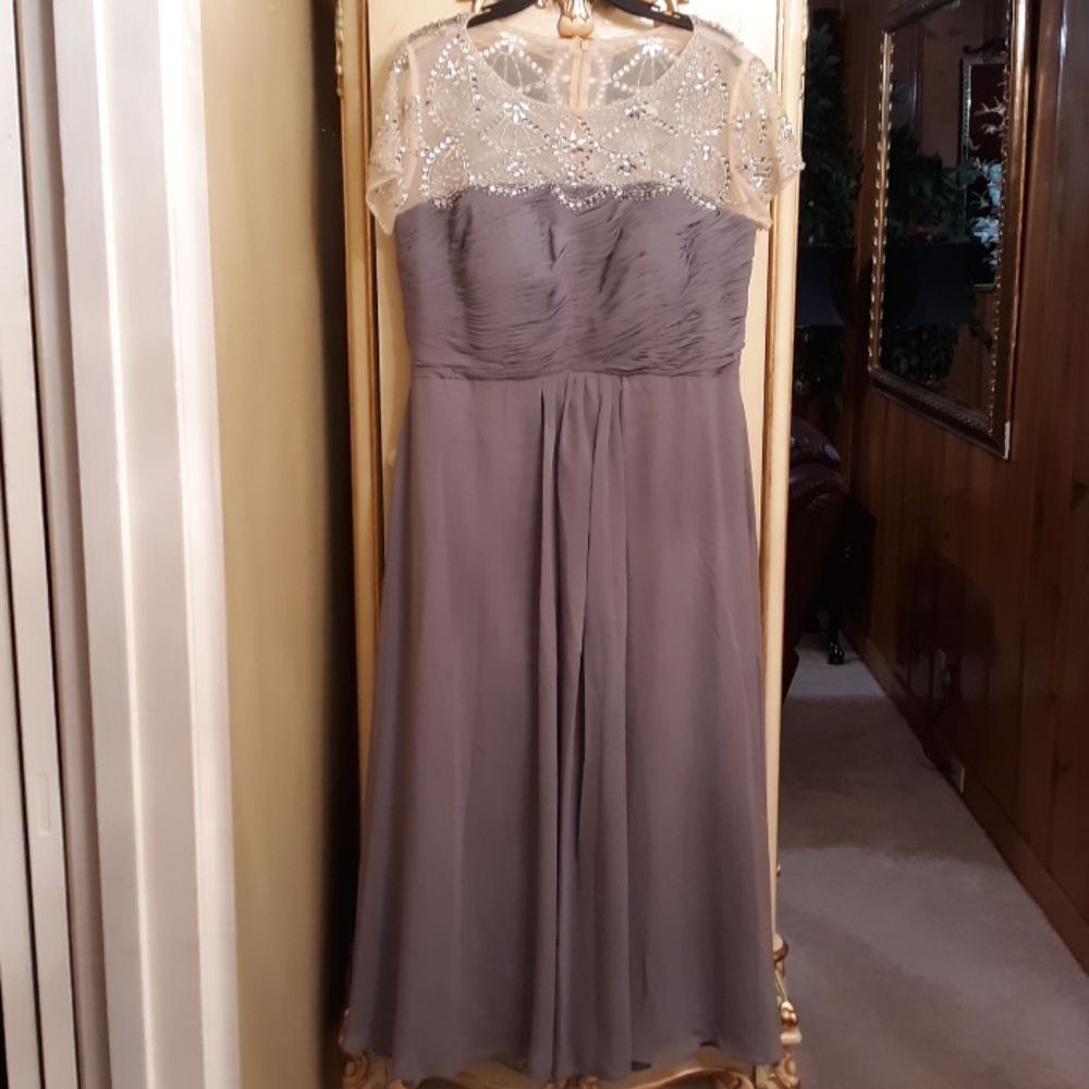 Evening Dress T-Length